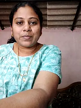 Snapshot of JENNIFERtamil chatting on 19, 2, 2026 JENNIFERtamil online show from 19, 2, 2026