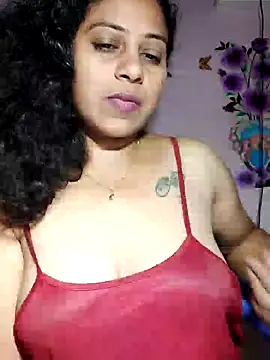 Snapshot of JENNIFERtamil chatting on 19, 2, 2026 JENNIFERtamil online show from 19, 2, 2026