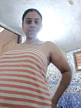 Snapshot of JENNIFERtamil chatting on 8, 3, 2026 JENNIFERtamil online show from 8, 3, 2026