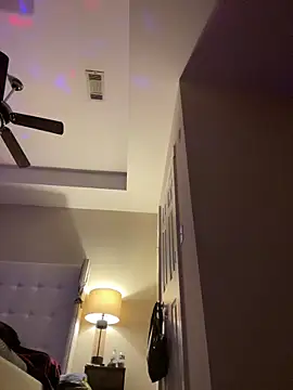 Snapshot of thegenie101 chatting on 5, 10, 2025 thegenie101 online show from 5, 10, 2025