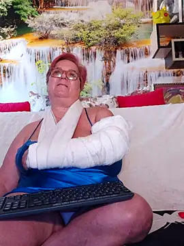 QueenPammy1 online show from 4, 3, 2025