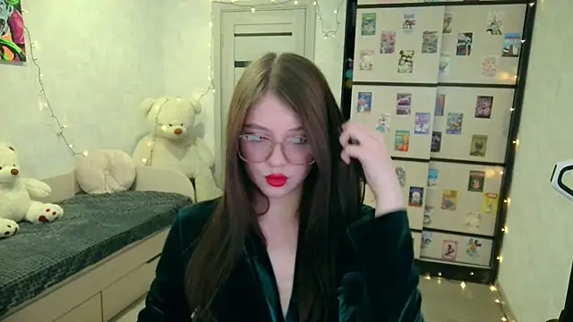 Snapshot of GinnyBlacky chatting on 10, 10, 2025 GinnyBlacky online show from 10, 10, 2025