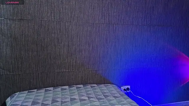 Thalia anderson online show from 17, 4, 2026