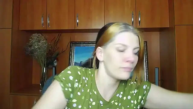 Snapshot of VanessaRey_ chatting on 18, 2, 2026 VanessaRey online show from 18, 2, 2026