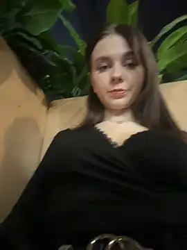 MilaBee online show from 1, 4, 2026