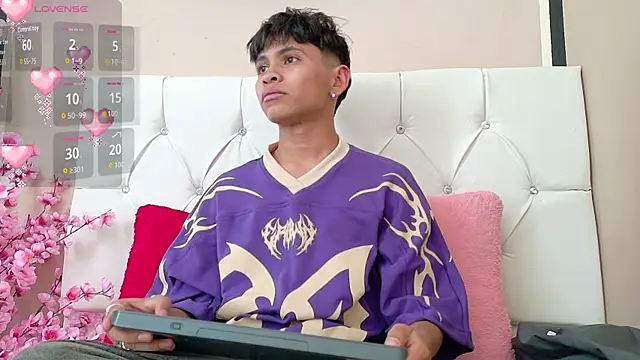 Ethan Westt online show from 29, 10, 2025