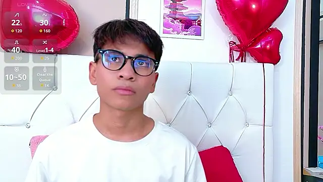 Ethan Westt online show from 11, 3, 2026