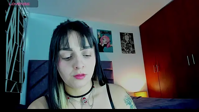 KARINNA  RAVEN online show from 17, 5, 2026