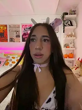 Snapshot of Tiana_Paez1 chatting on 18, 10, 2025 Tiana Paez1 online show from 18, 10, 2025