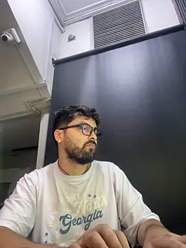 Snapshot of Freakydrag chatting on 23, 9, 2025 Freakydrag online show from 23, 9, 2025