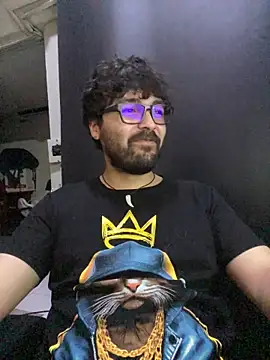 Snapshot of Freakydrag chatting on 15, 11, 2025 Freakydrag online show from 15, 11, 2025