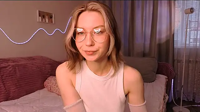 Lilo Sims online show from 9, 9, 2025