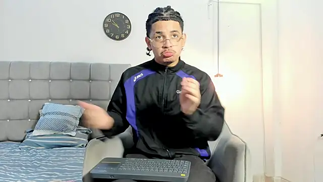 samxx muscle online show from 6, 1, 2026