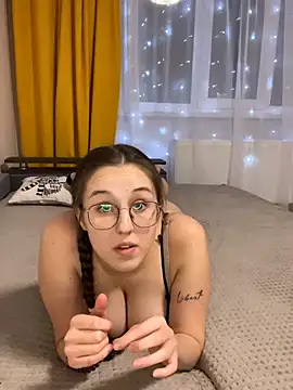 Vviikkssiikk online show from 17, 12, 2025