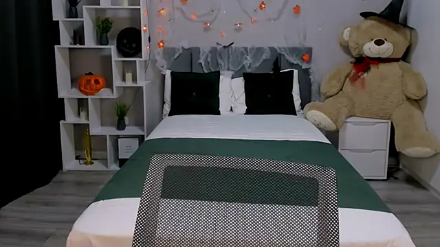 MelanieAlves online show from 14, 10, 2025