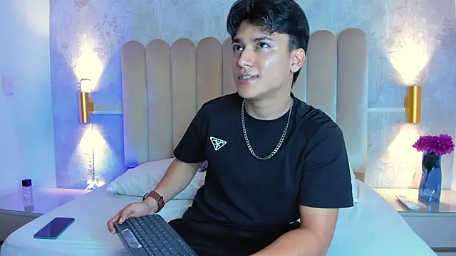 Snapshot of THE_LITTLE_LIAM chatting on 5, 12, 2025 THE LITTLE LIAM online show from 5, 12, 2025