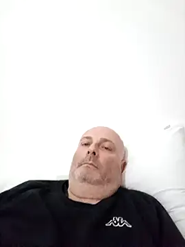 Alexis Bull online show from 22, 3, 2025