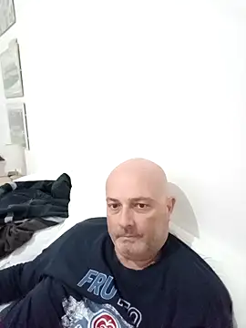 Alexis Bull online show from 23, 10, 2025