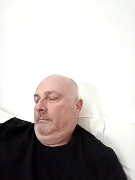 Alexis Bull online show from 5, 3, 2026