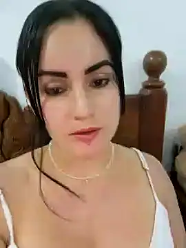 Saraslow online show from 2, 11, 2025