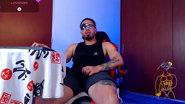 Snapshot of pirata_fitness chatting on 12, 3, 2026 pirata fitness online show from 12, 3, 2026