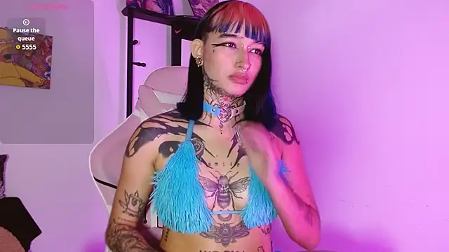 Snapshot of SharaRoss1 chatting on 14, 1, 2026 SharaRoss1 online show from 14, 1, 2026