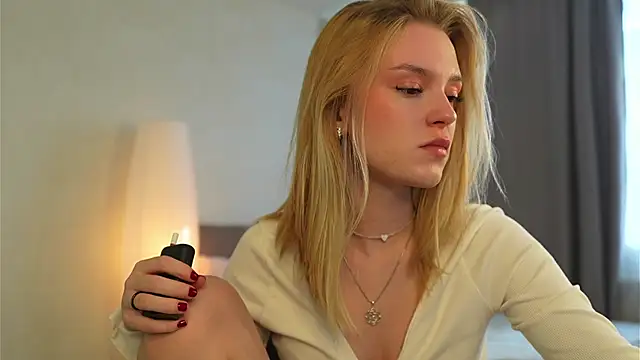 Cyberheart  online show from 3, 10, 2025