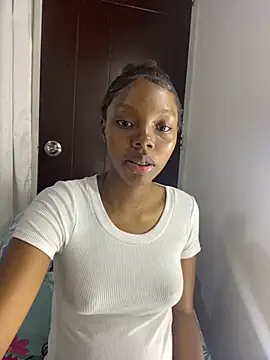 Snapshot of Meegannhill chatting on 13, 11, 2025 Meegannhill online show from 13, 11, 2025