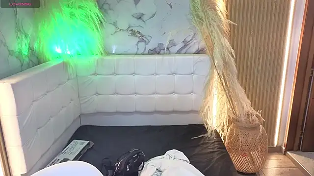 Cerecitaa02  online show from 17, 4, 2026