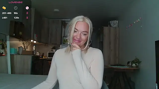 Snapshot of Eva___forever chatting on 3, 7, 2026 Eva forever online show from 3, 7, 2026