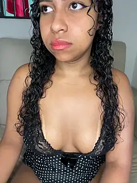 Snapshot of camillaCat chatting on 10, 2, 2026 camillaCat online show from 10, 2, 2026