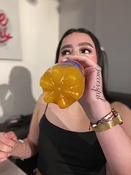 Cristina pinkk online show from 16, 10, 2025