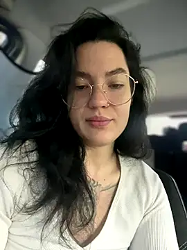 Snapshot of MeekyRich chatting on 24, 9, 2025 MeekyRich online show from 24, 9, 2025