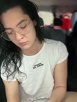 Snapshot of MeekyRich chatting on 25, 9, 2025 MeekyRich online show from 25, 9, 2025