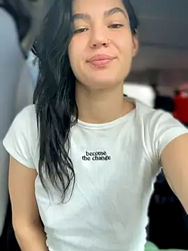 Snapshot of MeekyRich chatting on 2, 10, 2025 MeekyRich online show from 2, 10, 2025