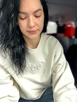 Snapshot of MeekyRich chatting on 6, 10, 2025 MeekyRich online show from 6, 10, 2025