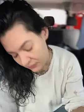 Snapshot of MeekyRich chatting on 11, 10, 2025 MeekyRich online show from 11, 10, 2025