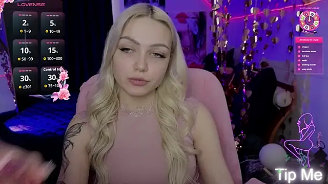 Snapshot of LinaLirian chatting on 14, 4, 2026 LinaLirian online show from 14, 4, 2026