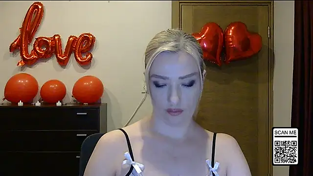 Wild Silk Desire online show from 17, 2, 2026