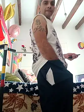 hotCOUPLEPETRA online show from 9, 4, 2026