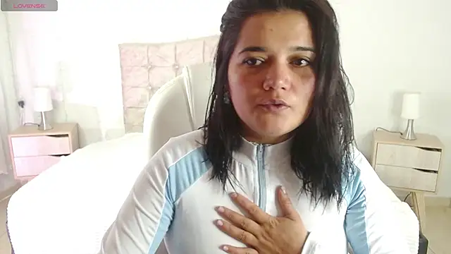 mia traveluxe online show from 5, 10, 2025