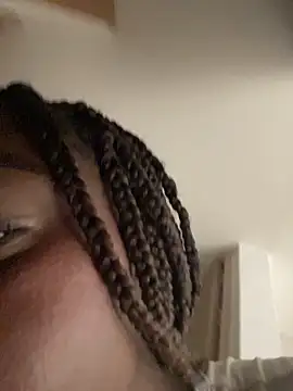 alissradiante1 online show from 13, 3, 2026