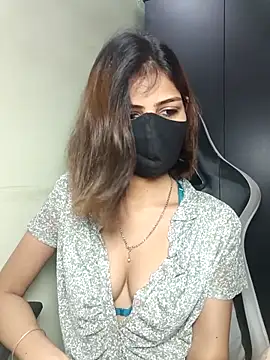 Isha Sax online show from 1, 10, 2025