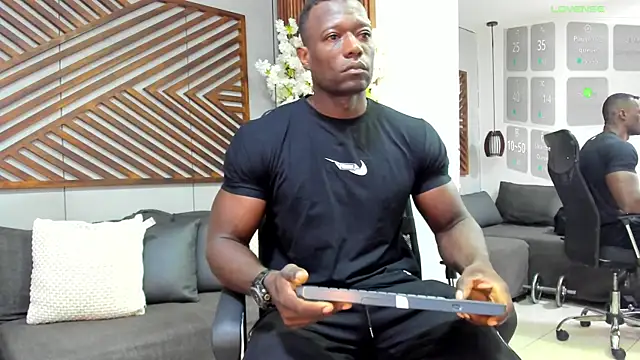 MarcusBlack  online show from 18, 11, 2025