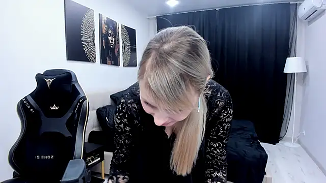 LindaSandy 1 online show from 15, 3, 2026