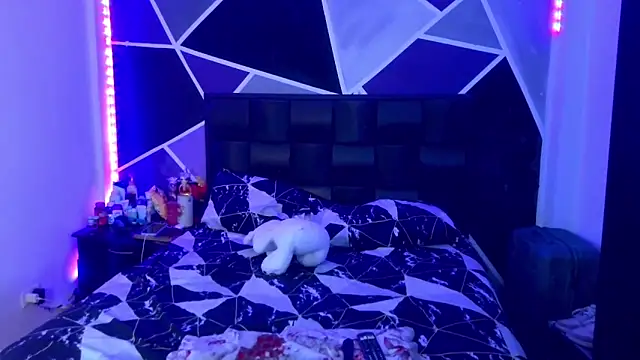 jazminslut online show from 16, 2, 2026