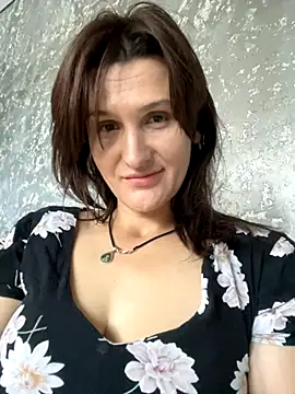 NikaSwan2831 online show from 4, 11, 2025