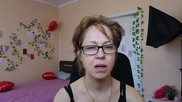 Ronda Roni online show from 10, 4, 2026