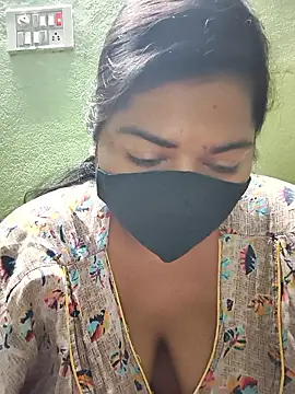 Liyaa 24 online show from 9, 2, 2026