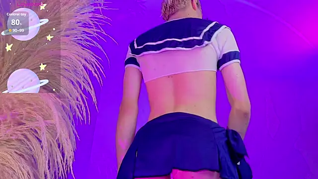 liiamluna  online show from 13, 1, 2026